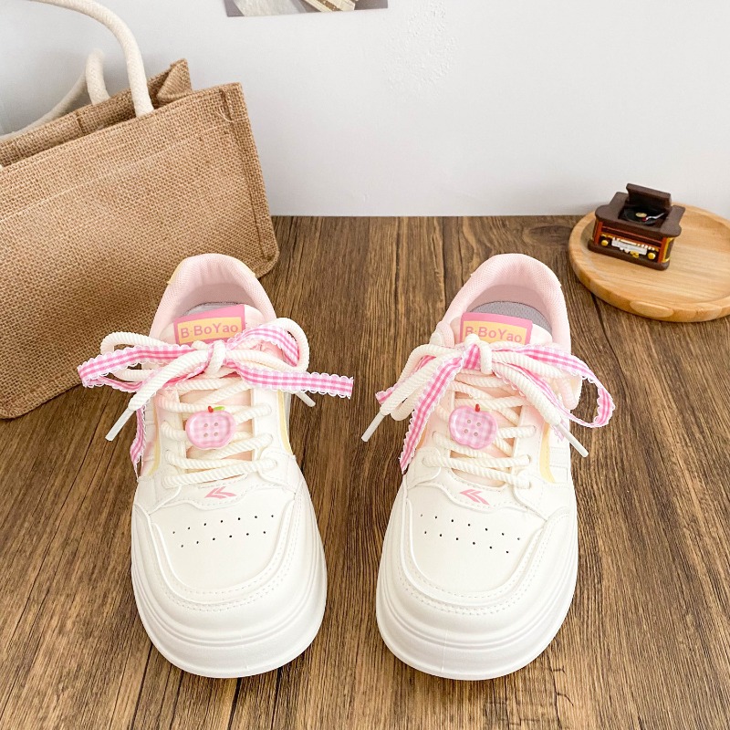 Buty typu board shoe z motywem – Sewing New recenzja i cena