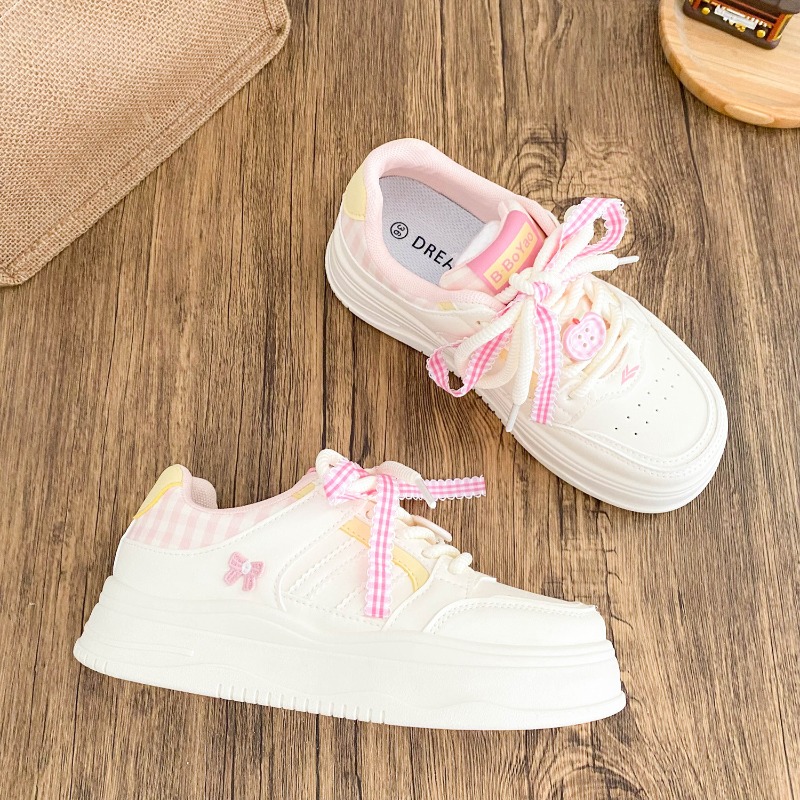 Buty typu board shoe z motywem – Sewing New recenzja i cena